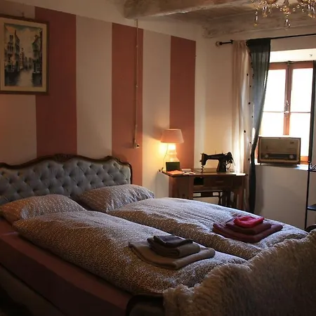 Affittacamere Casa Archi 2* ロゾネ