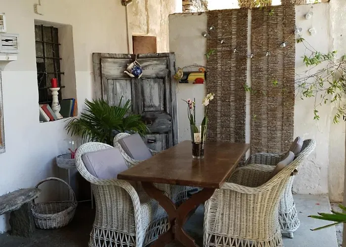 בית הארחה Casa Archi 2*